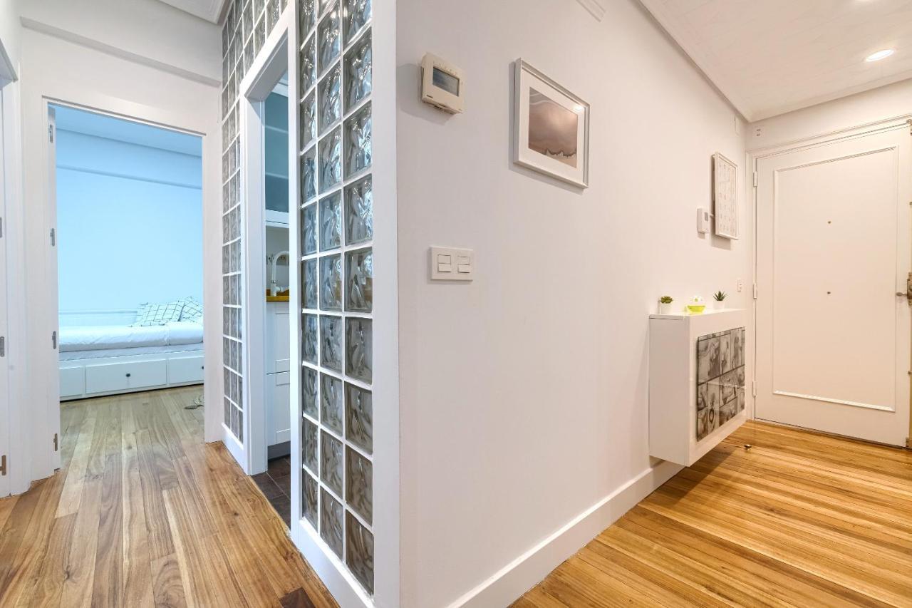 Iturribide Hogar Moderno Junto Al Metro Apartment Bilbao Exterior photo